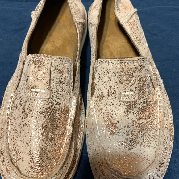 Ariat loafers, peachy, copper, shiny - In great condition, leather uppers. 8.5 - Picture 2 of 6